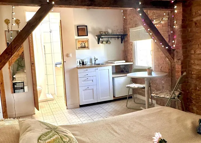 Pocztowka Spod Dachu Appartement *